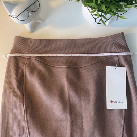 Lululemon Scuba High Rise Mini Skirt - Picture 10 of 15